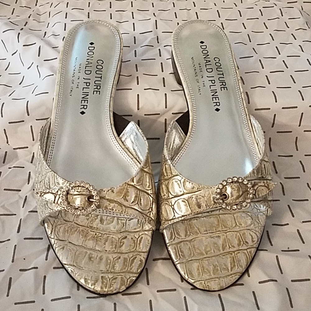 Donald J Pliner Couture Silver Slip-ons Sz. 6.5